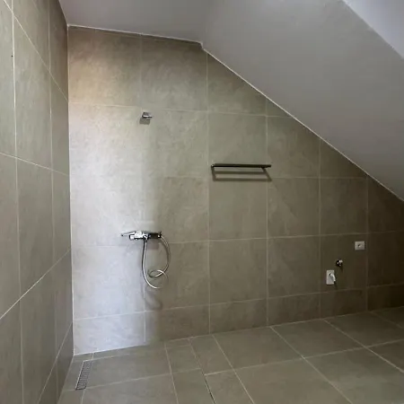 Florian Apartment Sarande